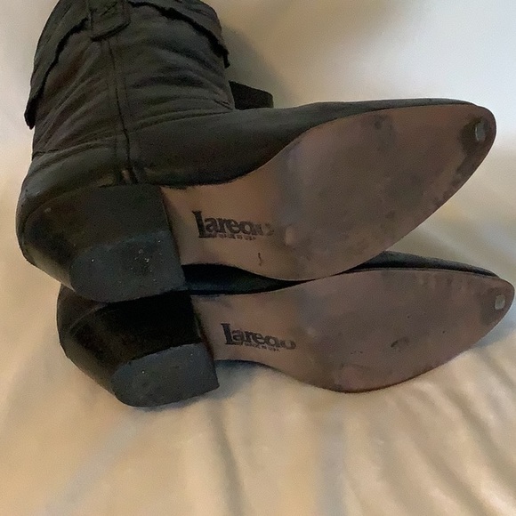 Laredo Black Deer Scalloped Trim Leather Western Boots - Picture 10 of 11